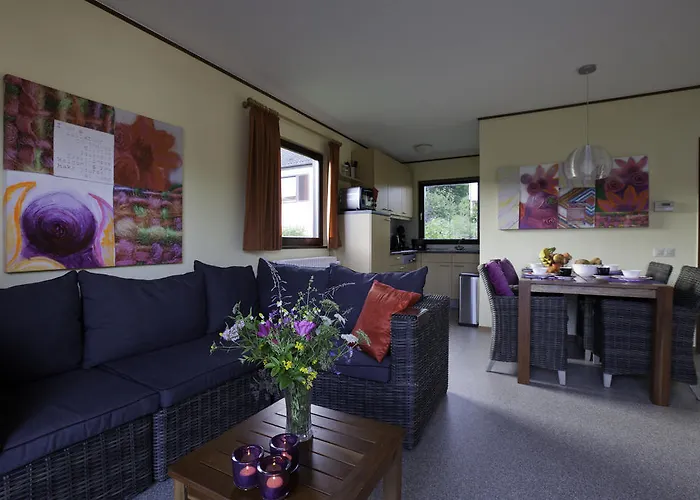 Дом отдыха Uplandparcs Dumel - Gemuetliches Haus In Zentrumsnaehe Винтерберг